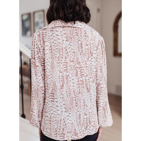 NWT Andree by Unit Cowl Neck Bishop Sleeve Top Size Large - Picture 2 of 3